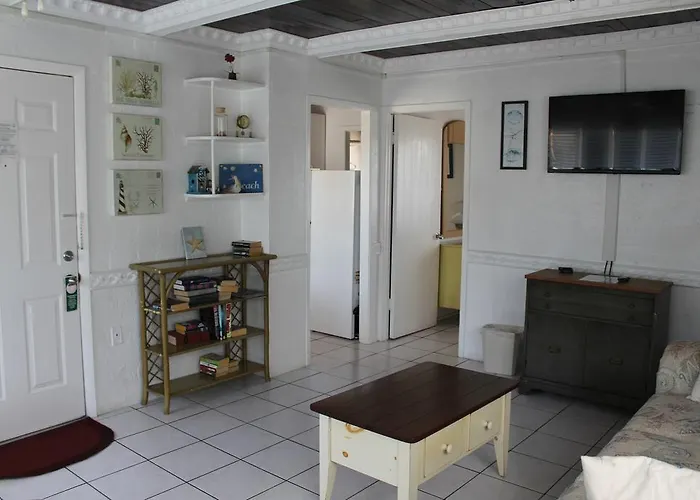Island Breeze Inn - Venice